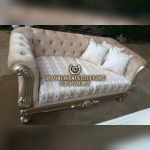 Kursi tamu ikuran klasik